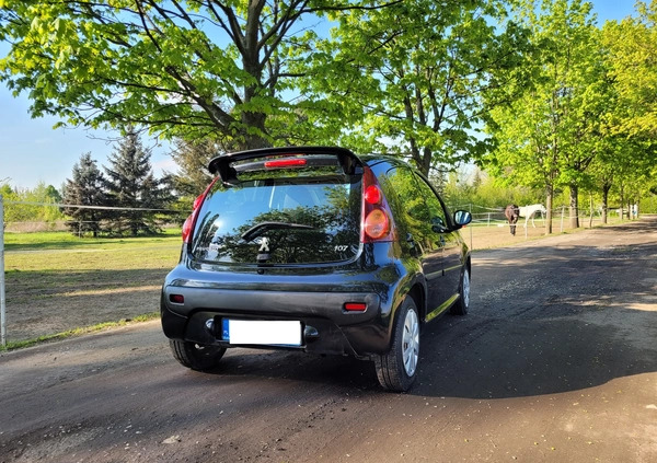 Peugeot 107 cena 15500 przebieg: 80000, rok produkcji 2013 z Siedliszcze małe 277